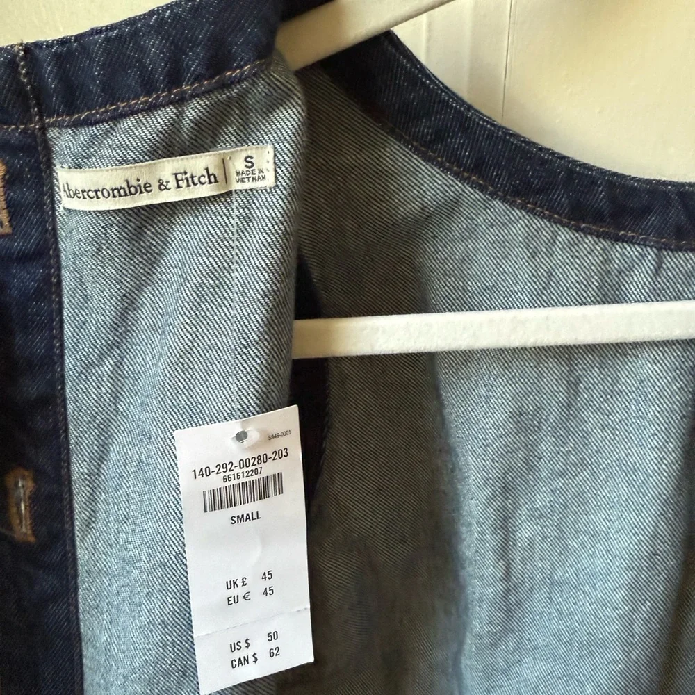 Abercrombie & Fitch denim top- new with tags! - Picture 5 of 5